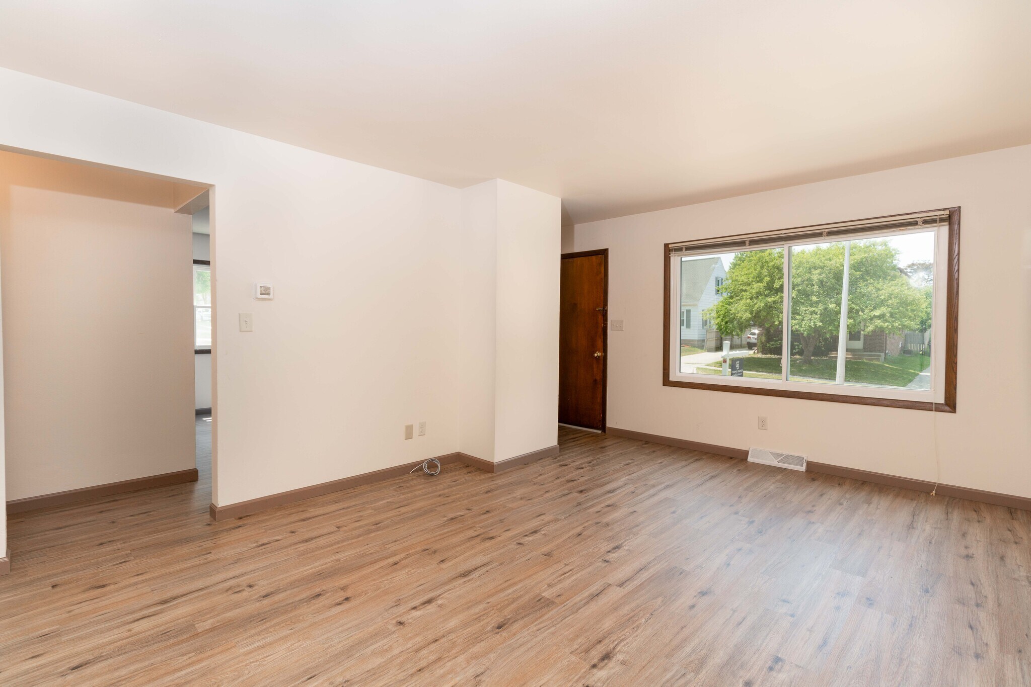 Building Photo - 2110 S 96th St