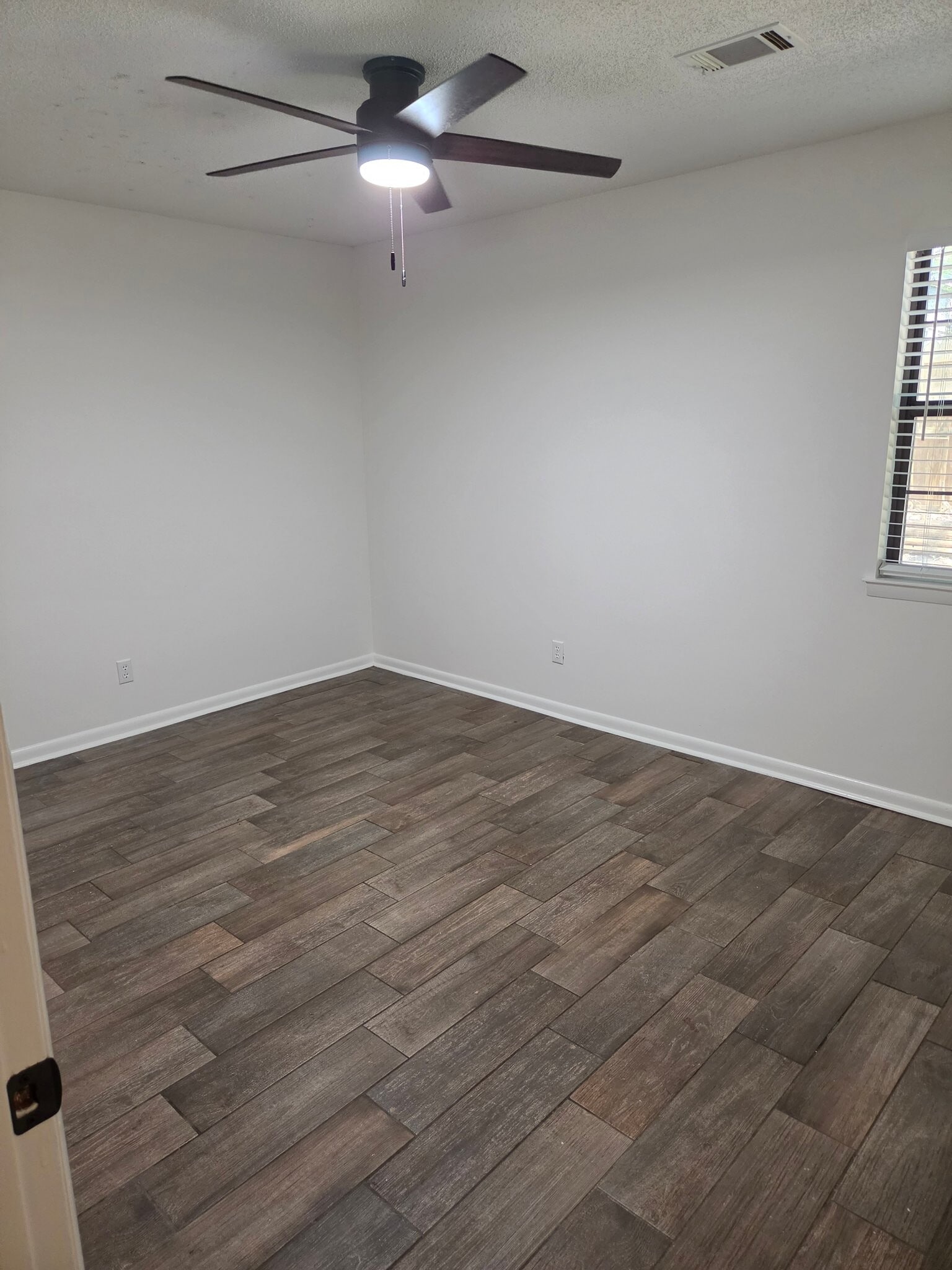 Building Photo - 122 Tallulah Trail