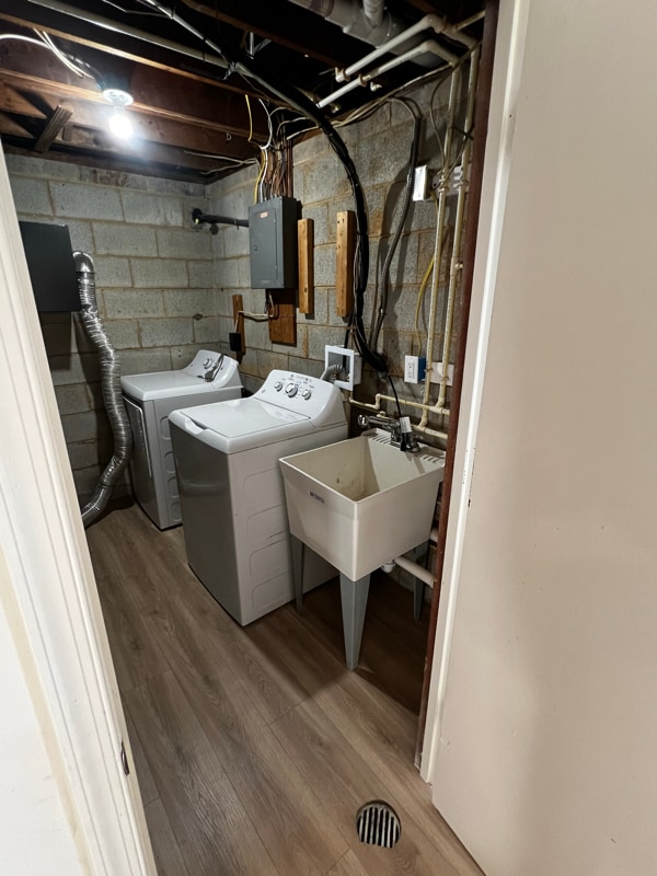 Building Photo - 5407 Quintana St