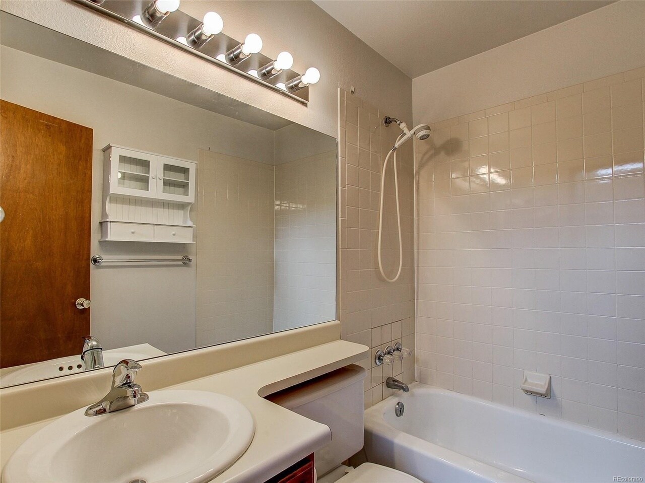 Building Photo - 8336 W 87th Dr
