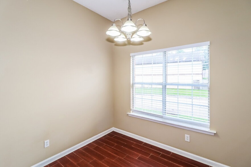Building Photo - 2753 Virginia Woods Pl
