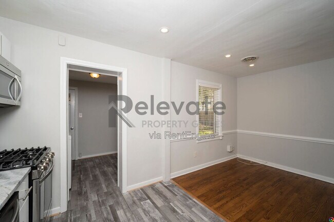 Building Photo - 9020 Weldon Dr