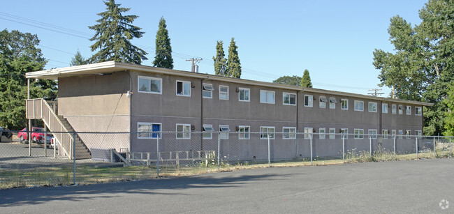 Primary Photo - Pennymanor Apartments