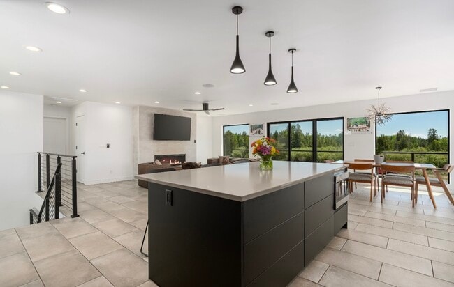 Building Photo - 1205 Trails Creek Ave