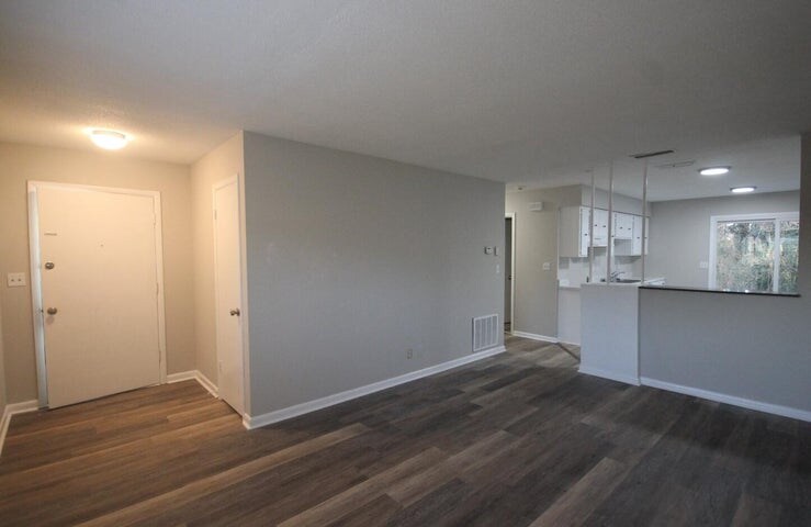 Building Photo - 3814 Cherwood Ln