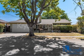 Building Photo - 126 Lain Dr