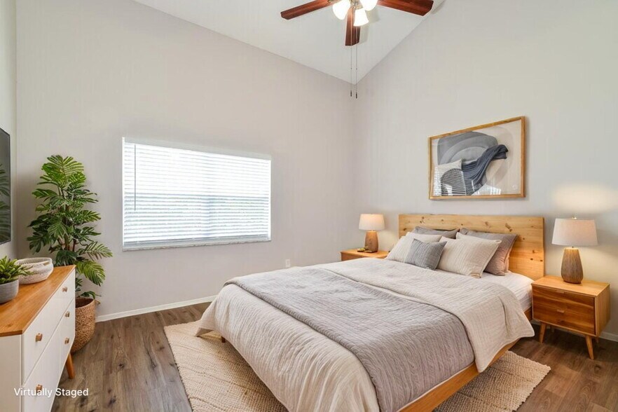 Building Photo - 11184 Cypress Leaf Dr