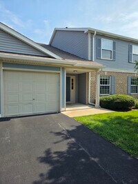 Building Photo - 408 Woodview Cir