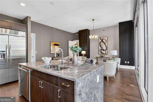 Building Photo - 1065 Peachtree St NE