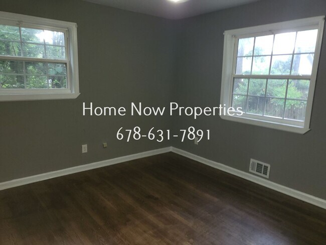 Building Photo - Pearl St 2730