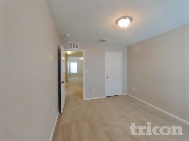 Building Photo - 10718 Castello Cyn