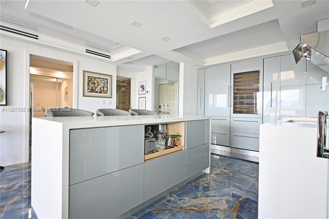 Building Photo - 401 Ocean Dr