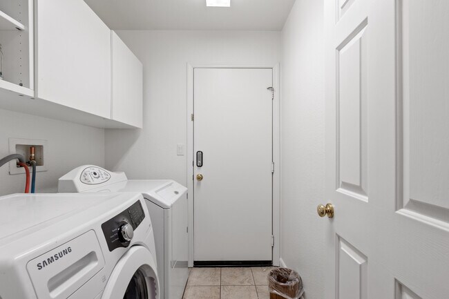 Laundry room with washer/dryer - 903 Valerie Ln