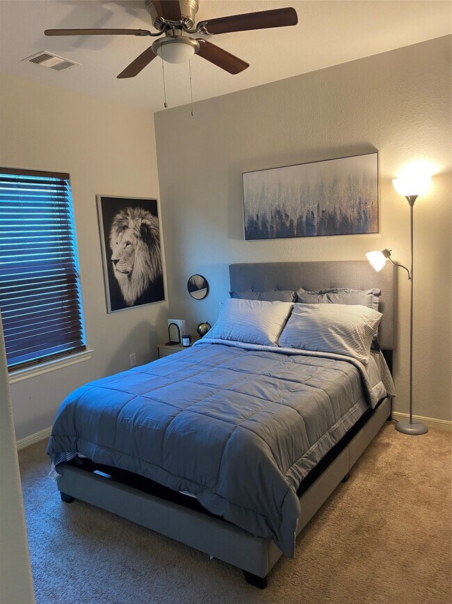 Building Photo - 6513 Knox St