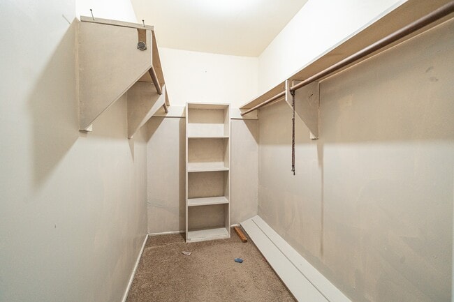 Building Photo - 7406 Baneway Dr