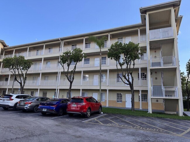 Primary Photo - 6940 NW 179th St