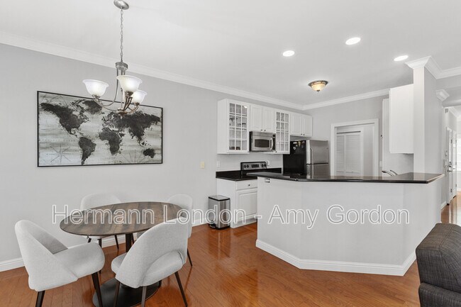 Building Photo - 751 Windberry Ct