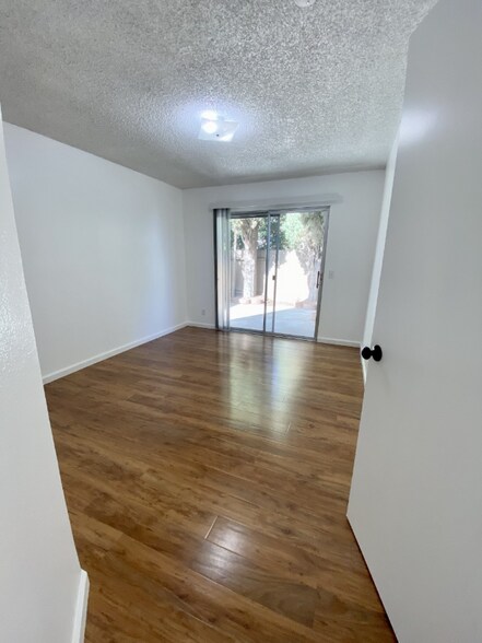 Building Photo - 2116 13th St