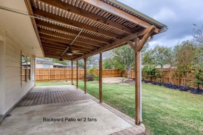 Building Photo - 518 Pecos Cir