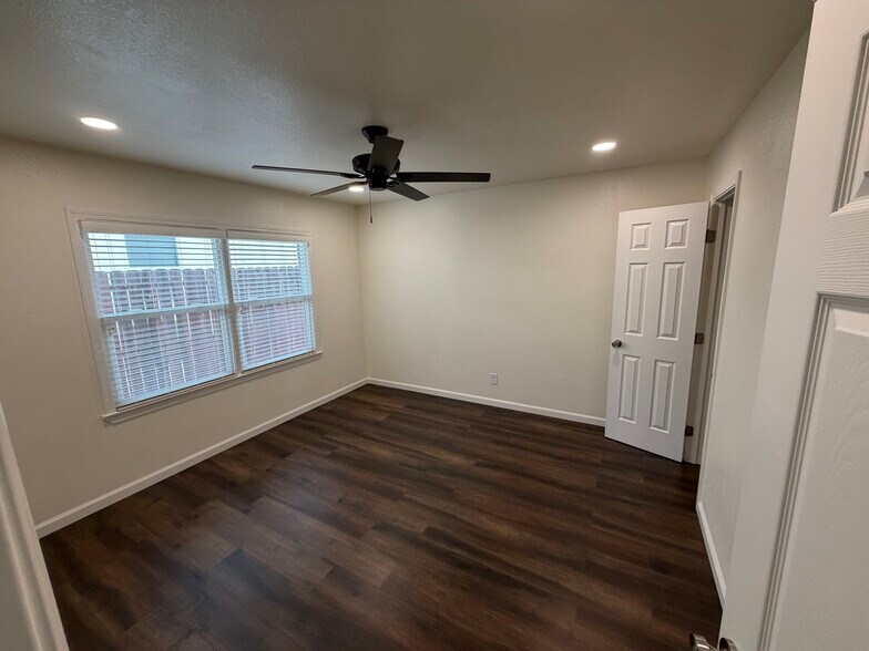 Building Photo - 3535 34th St