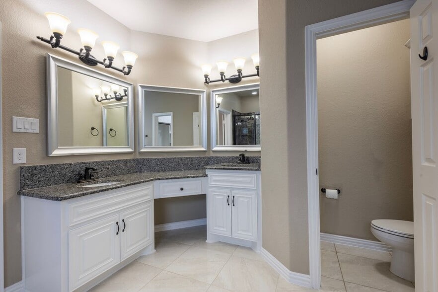 Building Photo - 12338 Belmeade Dr