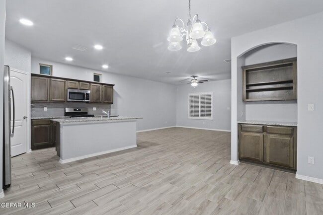 Building Photo - 12257 Desert Vista Ave