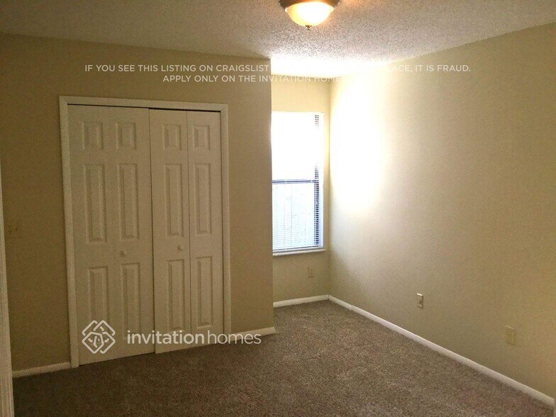 Building Photo - 8005 Weather Vane Dr