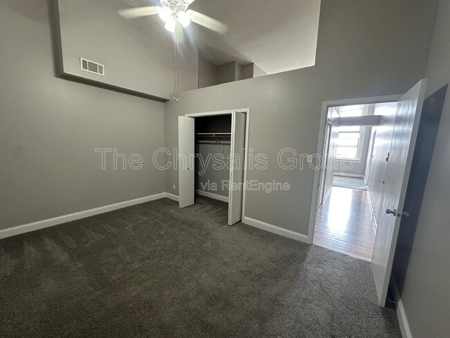 Building Photo - 217 W Main St