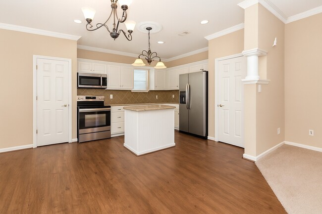 Building Photo - 114 Mc Kinney Ln