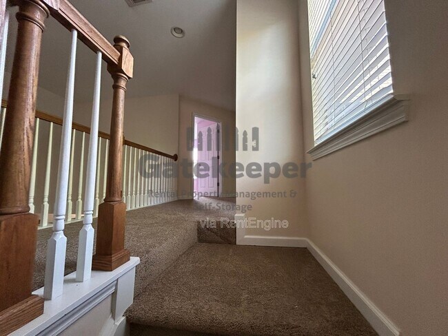 Building Photo - 214 Turnbridge Cir