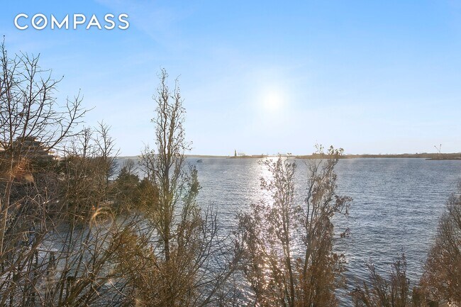 Building Photo - 21 S End Ave