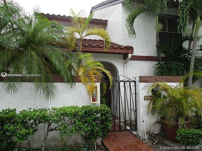 Building Photo - 323 Ives Dairy Rd