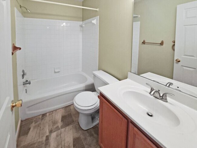 Building Photo - Charming 3-Level Brick Townhome in Waldorf...