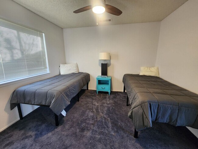 Building Photo - Fully Furnished! Move in with just a suitcase!