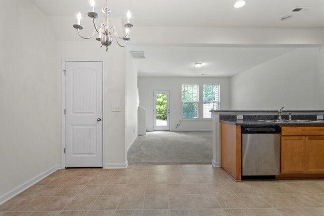 Building Photo - 731 Maypearl Ln