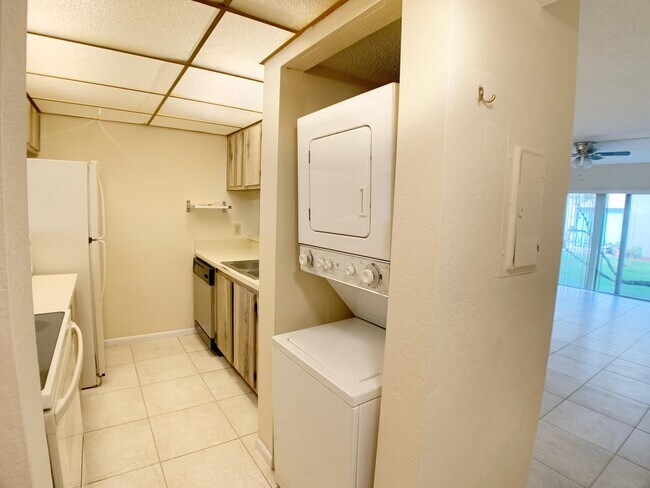 Building Photo - 3207 NW 103rd Terrace