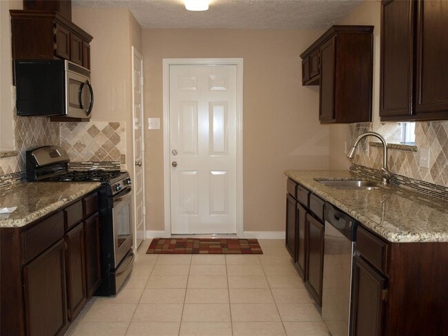 Building Photo - 2531 Northern Dr