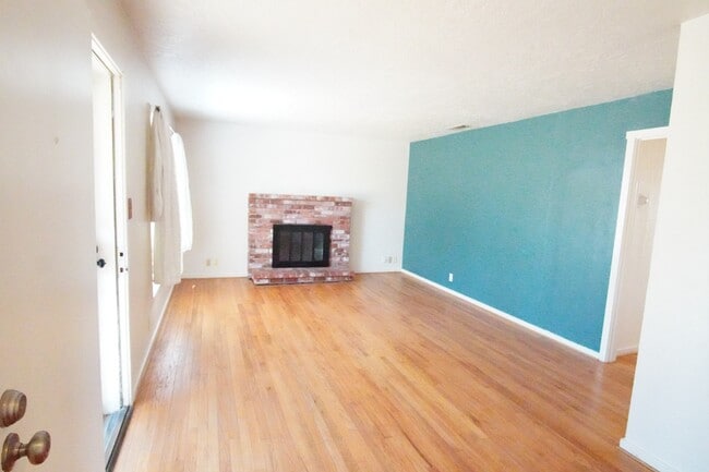 Building Photo - 2739 Kroy Way