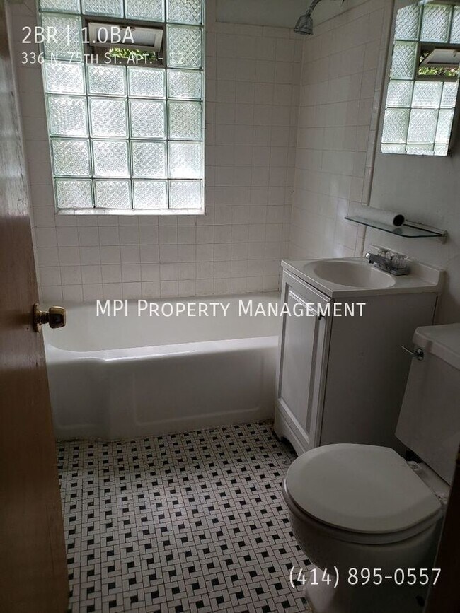 Building Photo - 336 N 75th St