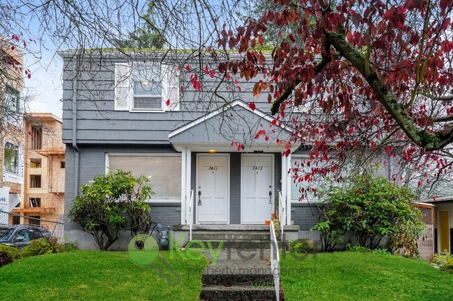 Primary Photo - Two Bedroom Retreat with Hardwood Floors and Style