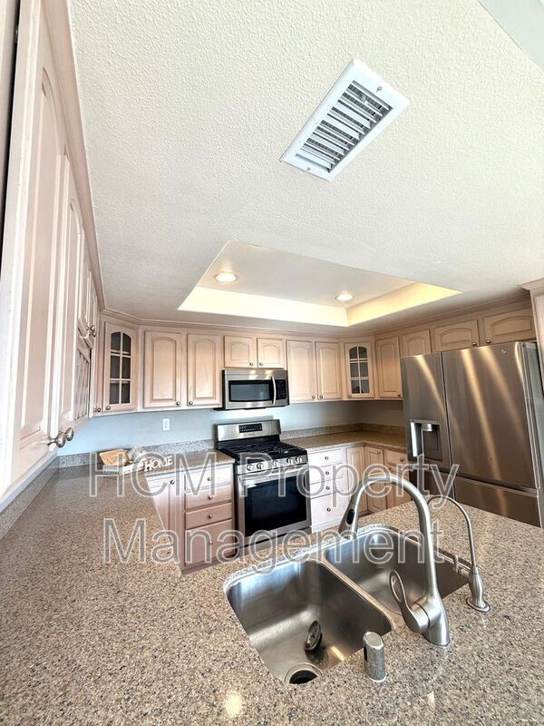 Building Photo - 20975 Eagles Glen