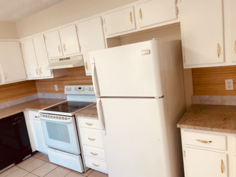 Building Photo - 9613 Hefner Village Blvd