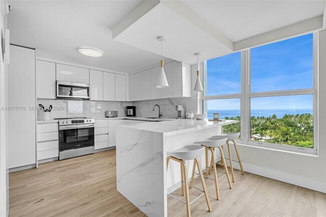 Building Photo - 607 Ocean Dr