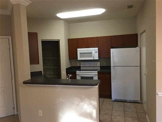 Building Photo - 2171 Portofino Pl