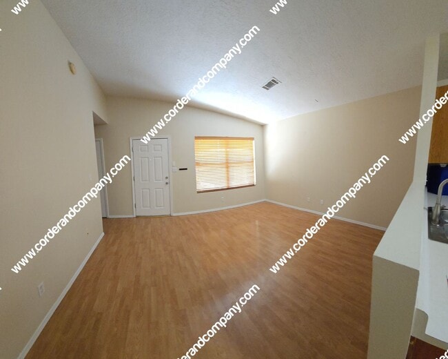 Building Photo - COMING SOON! Nice 3 Bedroom, 1.5 Bathroom, 2 Car Garage and 1,070 Sq Ft. Home.
