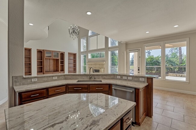 Building Photo - 23 Player Oaks Pl