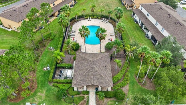 Building Photo - 2630 Edgewater Falls Dr