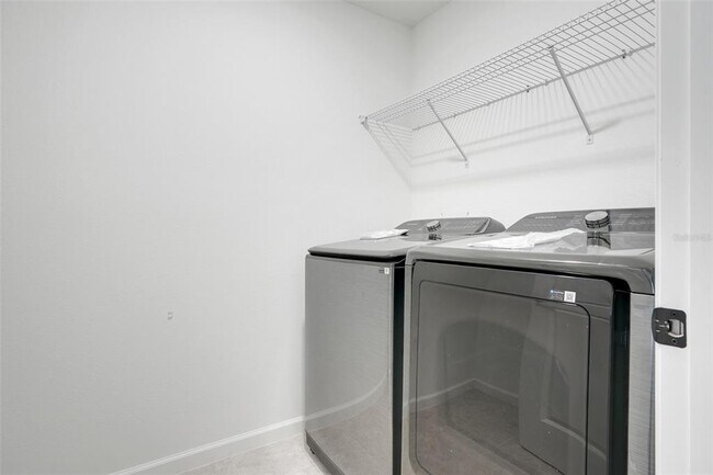 Building Photo - 2083 Gold Dust Dr