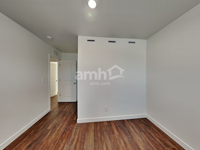 Building Photo - 13145 Mustang Crossing Rd