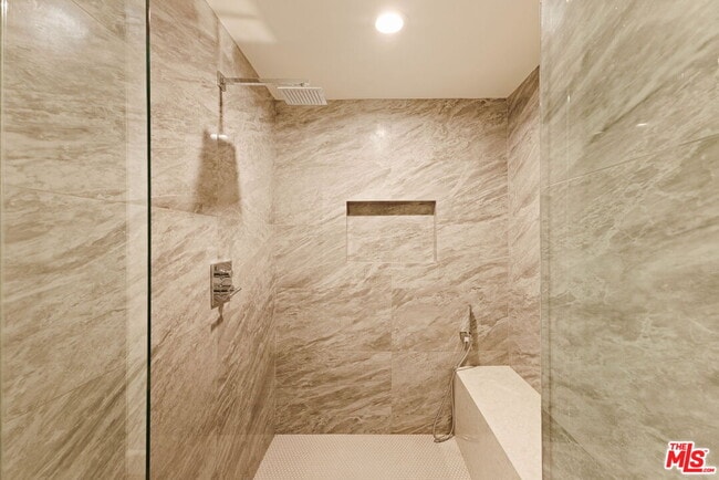 Building Photo - 300 N Swall Dr
